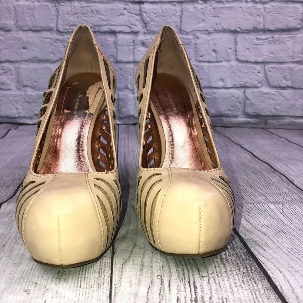 BCBGeneration cut out pattern high heels beige size 9 - Picture 6 of 8